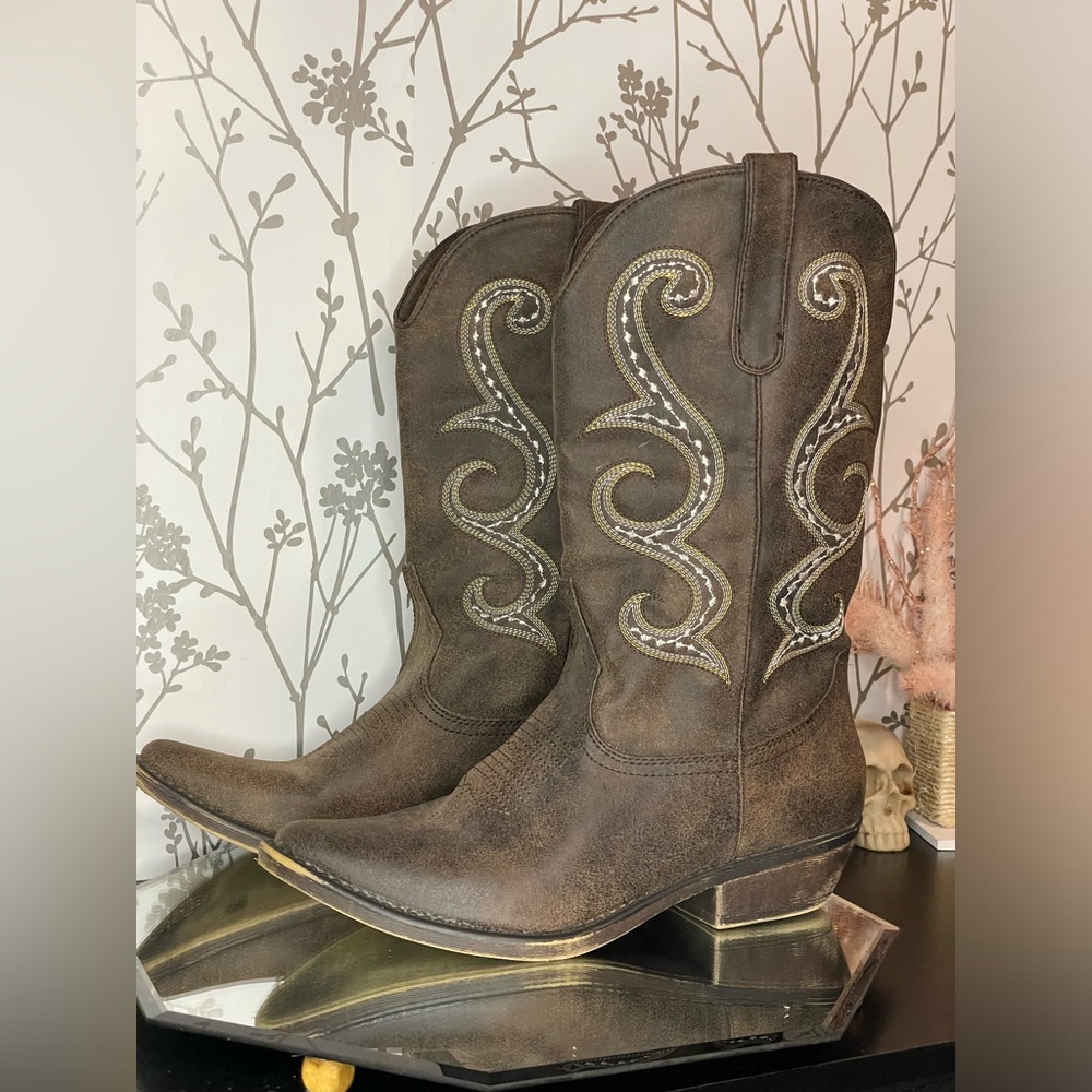 Cowgirl boots, Brown, size 7